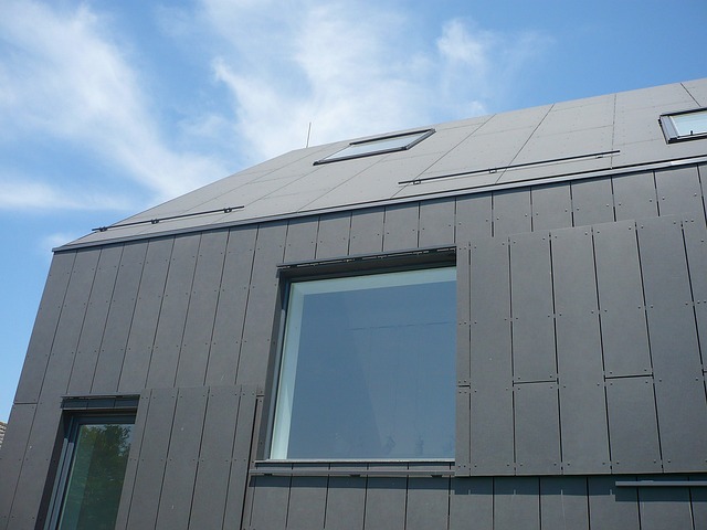 Metody zasłaniania okien dachowych